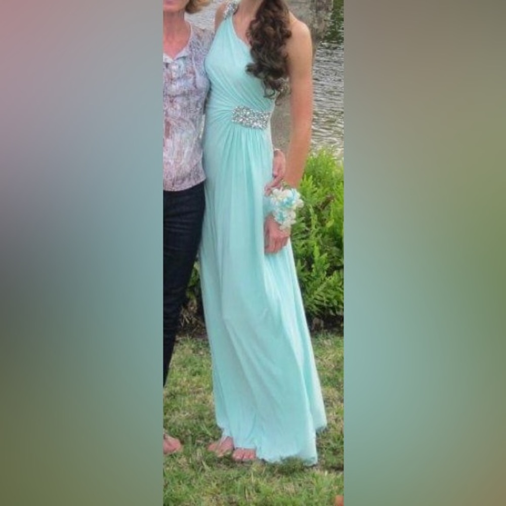 One-shoulder Prom/Wedding Gown - Size Small/Size 2-4